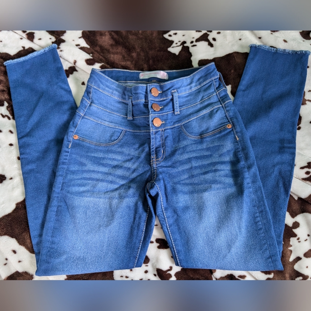 High-Waisted Blue Jeans!!